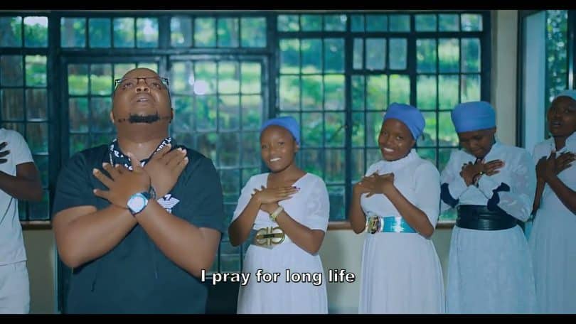 Muigai Wa Njoroge Ft Karangu Muraya - Muhumuki