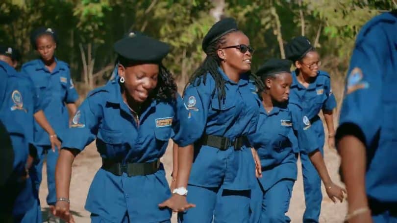 The Survivors Gospel Choir - Waharibie