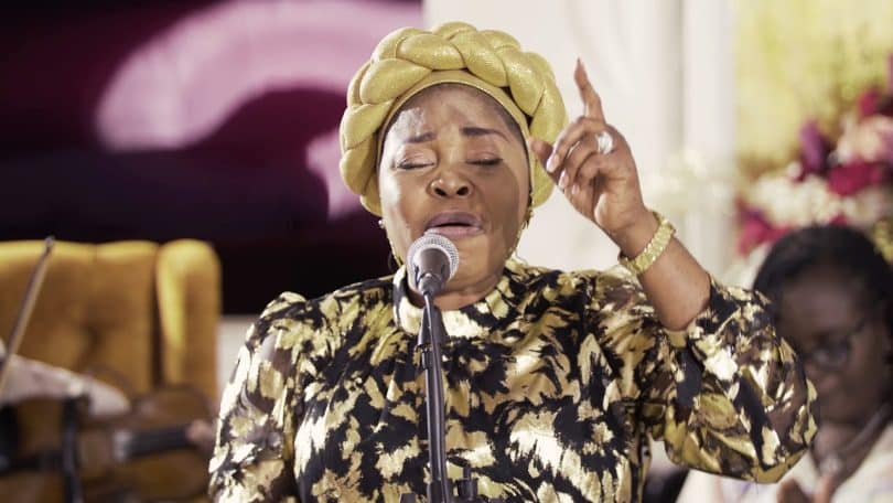 Tope Alabi - Ki I Kon Live